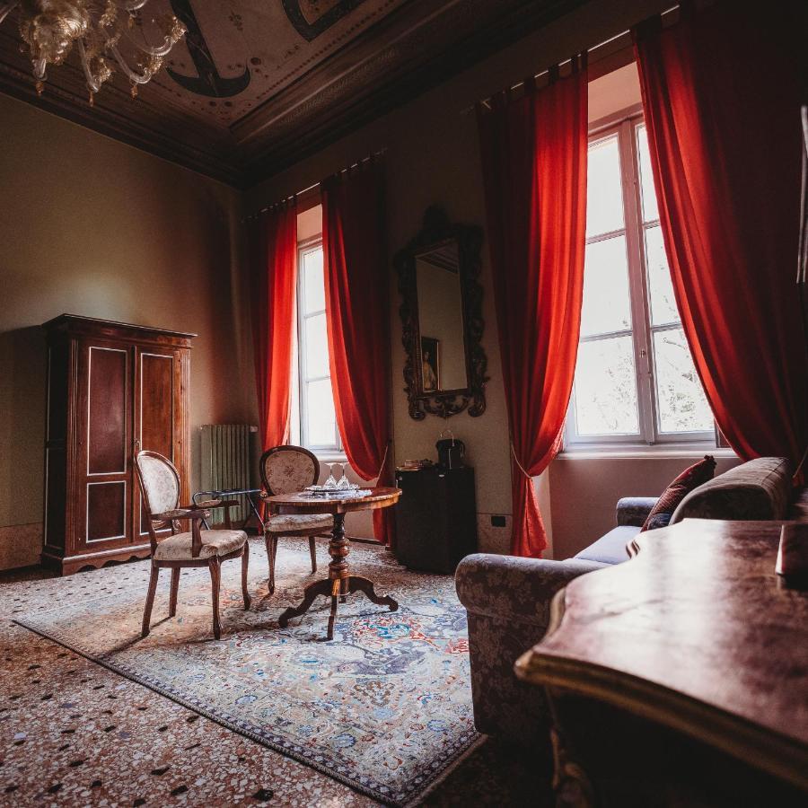 ホテル Salotto Delle Arti モデナ エクステリア 写真
