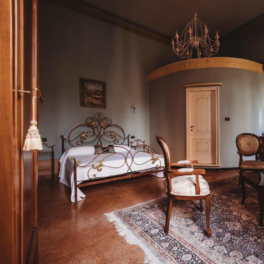 ホテル Salotto Delle Arti モデナ エクステリア 写真