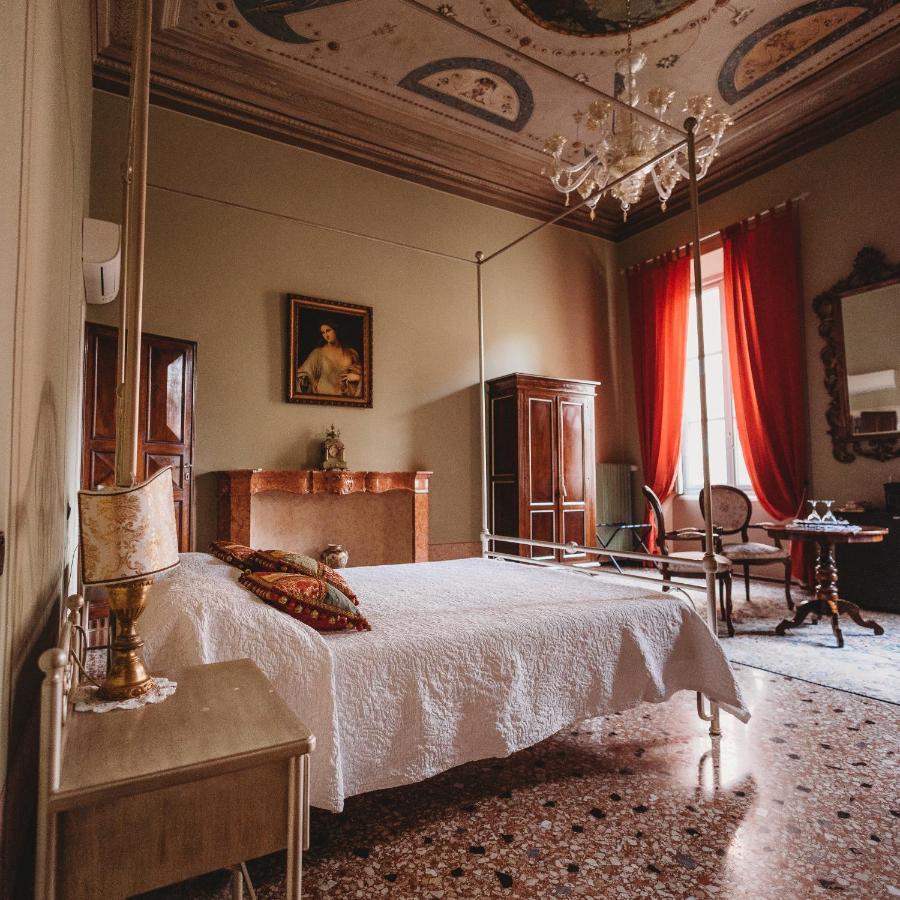 ホテル Salotto Delle Arti モデナ エクステリア 写真