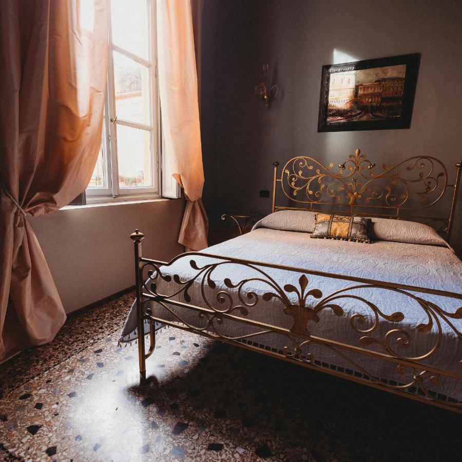 ホテル Salotto Delle Arti モデナ エクステリア 写真